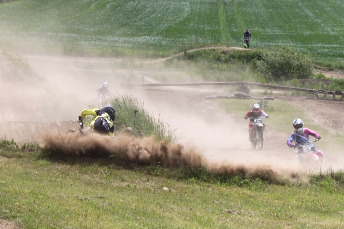 Pit Bike per studenti: lo svago della moto in totale sicurezza