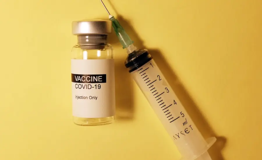 Vaccino Covid per insegnanti al via a breve: le prime indicazioni