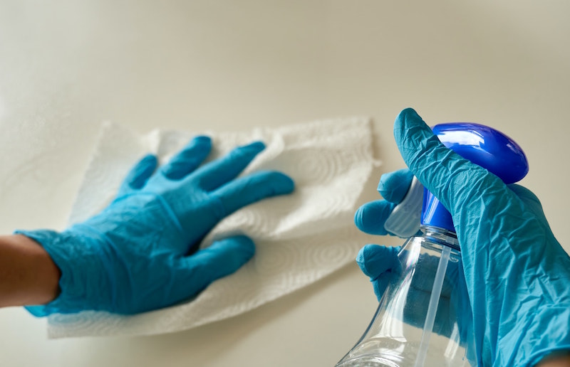 Molte scuole chiuse in Abruzzo e nelle Marche: varianti Covid tra gli studenti