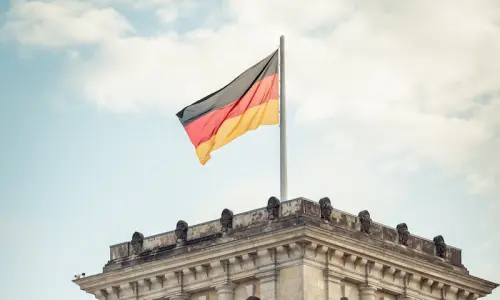 Blocco delle scuole in Germania: la linea dura di Merkel