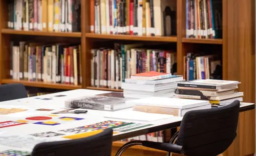 Scuola aperta nel fine settimana? Tutti dicono no alla proposta di De Micheli