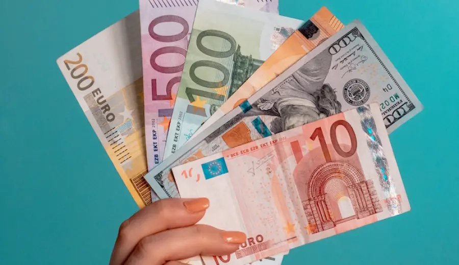 Stipendi degli insegnanti: aumenti fino a 160 euro