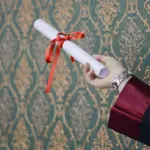 Lauree abilitanti in arrivo: valgono anche per la scuola?