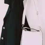 Scuola e coronavirus: al rientro a casa bisogna lavare i vestiti?