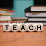 Inizio della scuola con più di 150mila insegnanti da nominare