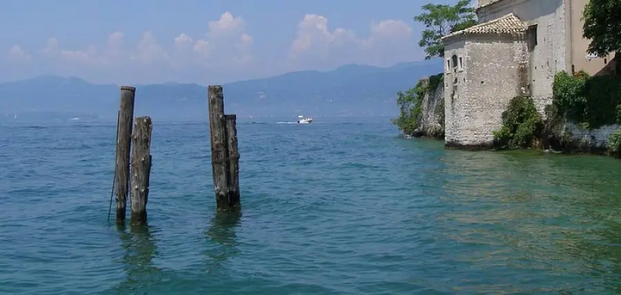 Lago di Garda, morto sub professionista che voleva battere record mondiale