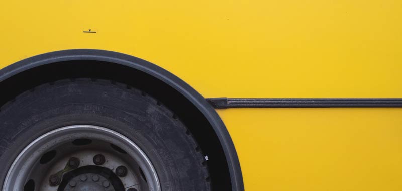 Milano, autista cerca di far fuoco a un’intera classe di ragazzini