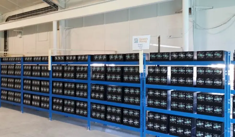 Preside licenziato, utilizzava la scuola per il mining di criptovalute