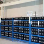 Preside licenziato, utilizzava la scuola per il mining di criptovalute