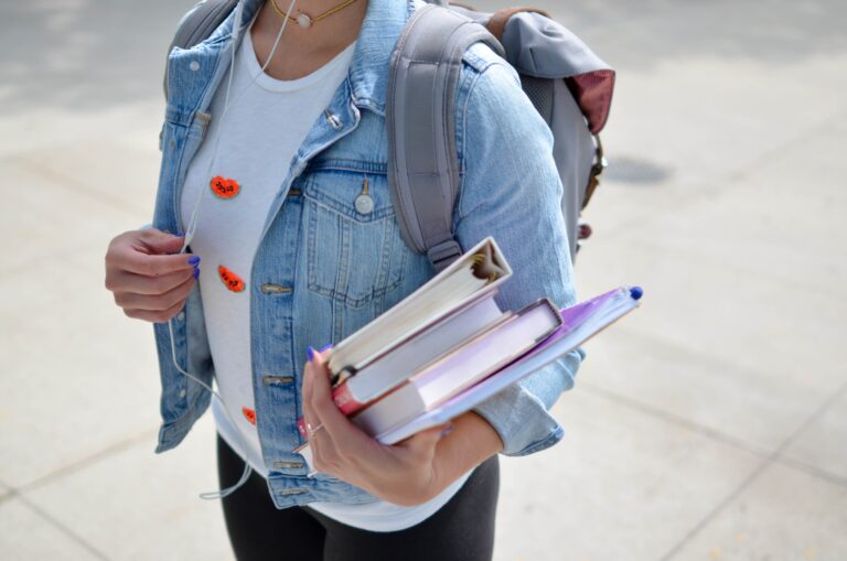 Dove vanno oggi gli italiani per studiare all’estero? Queste le mete più gettonate